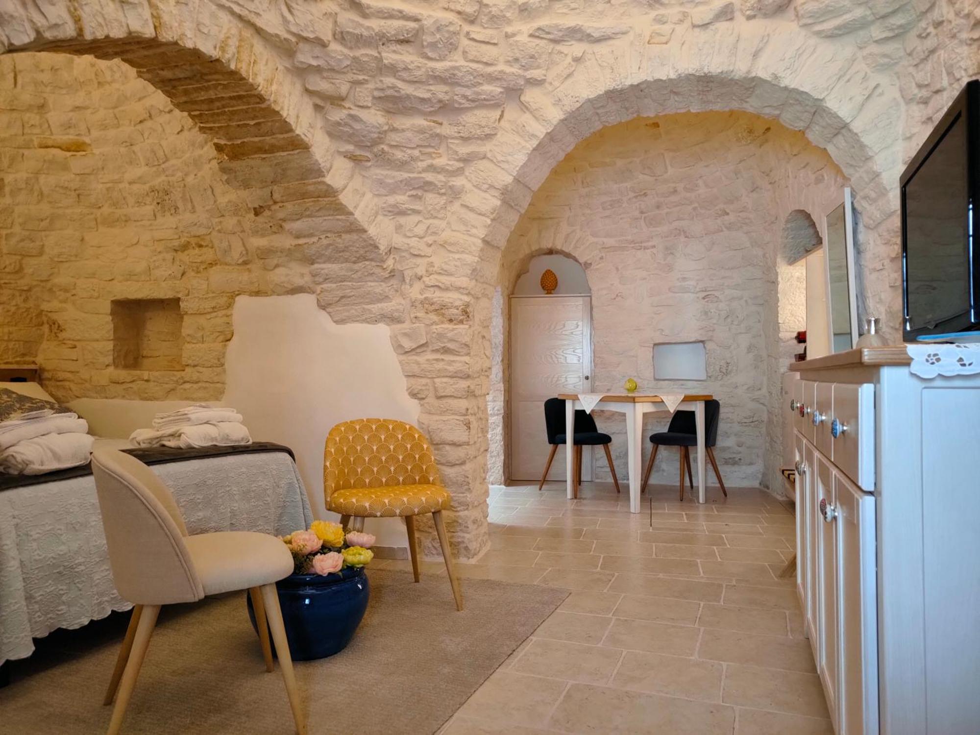 Trullo Monte Santo 50 Bed & Breakfast Alberobello Exterior photo